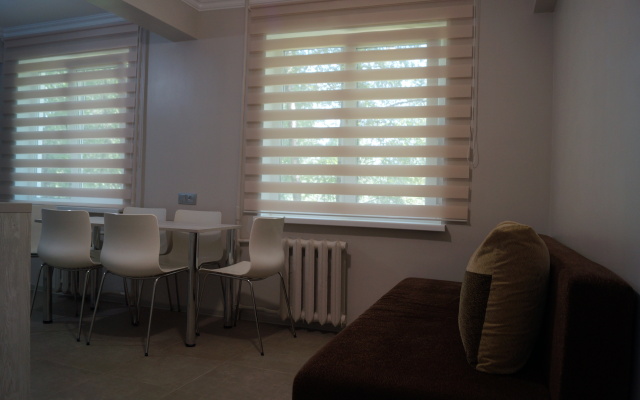 Apartamenty S Gostinnoy I 2 Spalnyami Flat