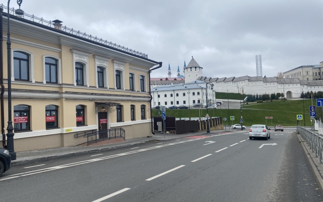 Grande Rosso Okolo Kremlya Apartments