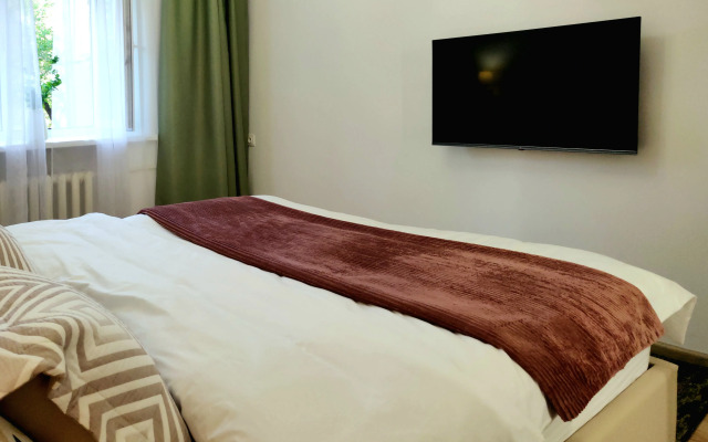 Апартаменты на улице Маршала Бирюзова 18