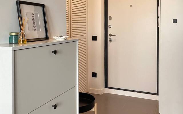 White Lodging Flat