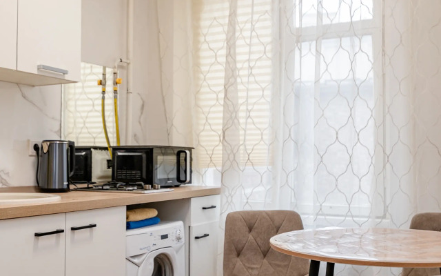 Staraya Basmannaya 9k1 Apartments