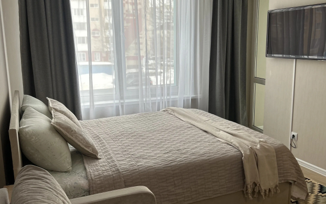 Uyutnaya Studiya V Tsentre Goroda I Okolo Gornogo Vozdukha Flat