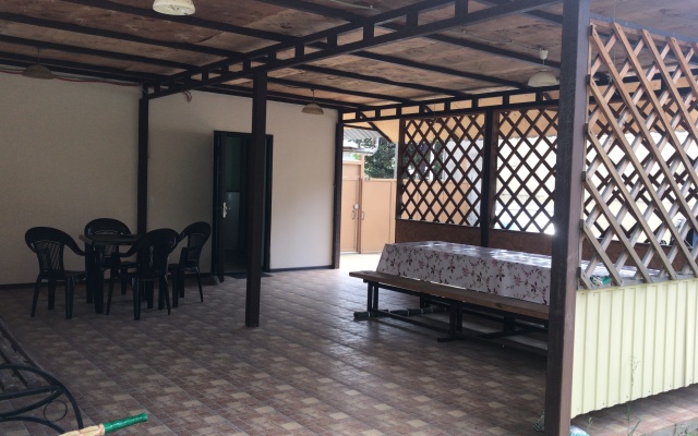 Otdyih V Loo Guest House