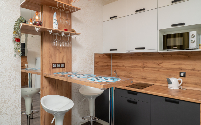 U Morya S Basseinom V ZhK Solnechnyij apt26 Apartment