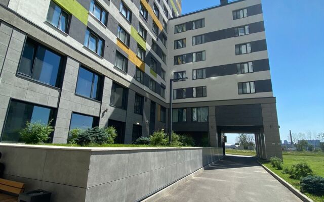 LuxApart U Metro Kupchino Apartment
