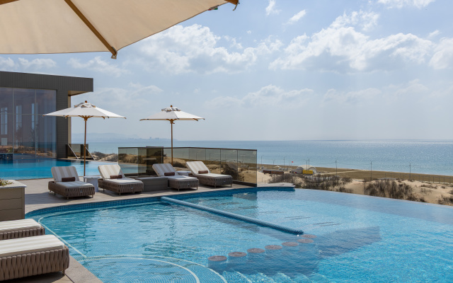 Отель Miracleon Dusit Thani Resort & SPA Anapa 5*