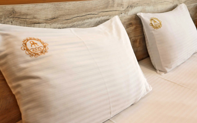 Yalta Hotel