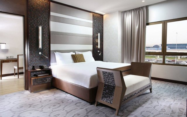 Metropolitan Hotel Dubai Hotel