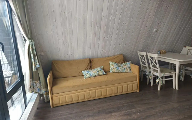 S Chanom Alena_Aframe Chalet