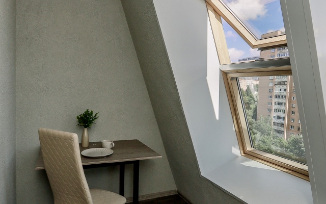 Трехместные апартаменты с Балконом и Видом на Озеро