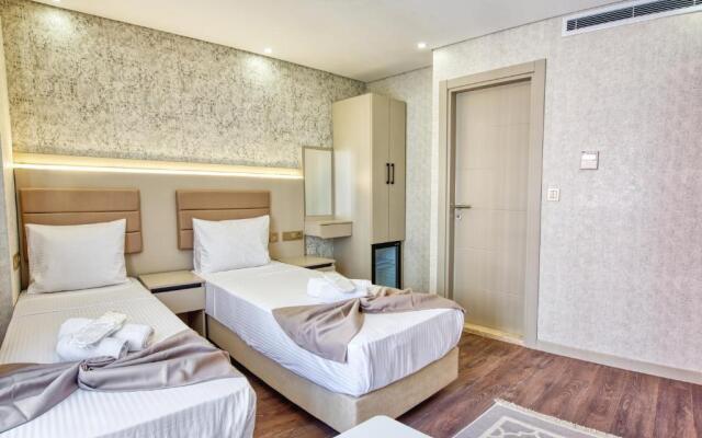 Flori̇na Hotel