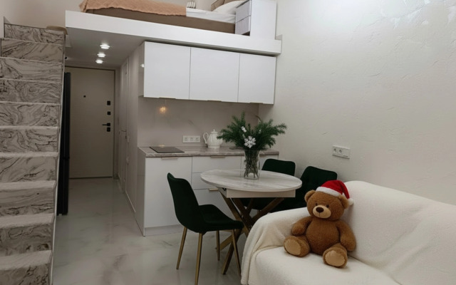 Апартаменты Двухуровневая Студия в SkyPlaza