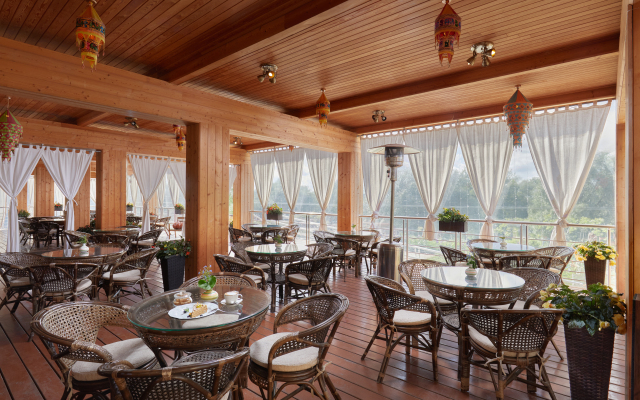 Gulyaj-Gorod Hotel