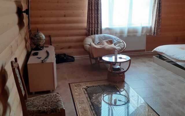 Piratskij Dvor Mini-Hotel
