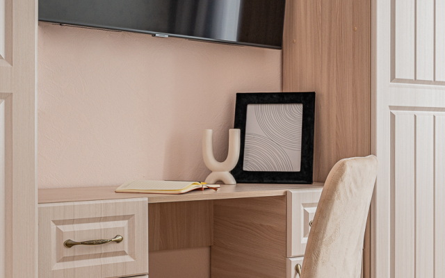 Апартаменты на Краснолесья 10/3