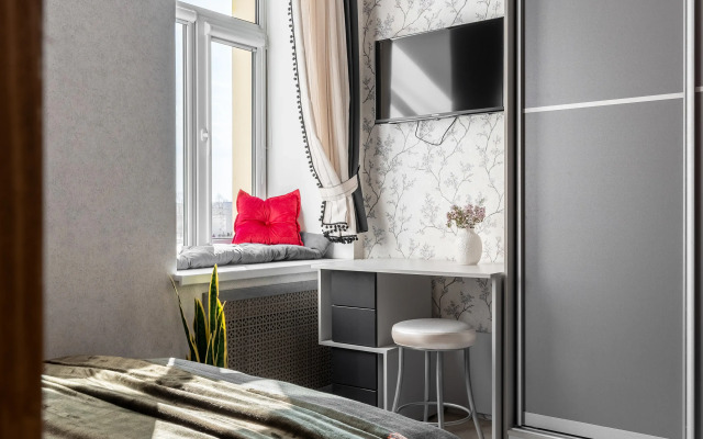 Uyutniye V Admiralteyskom Rayone Sankt-Peterburge Apartments
