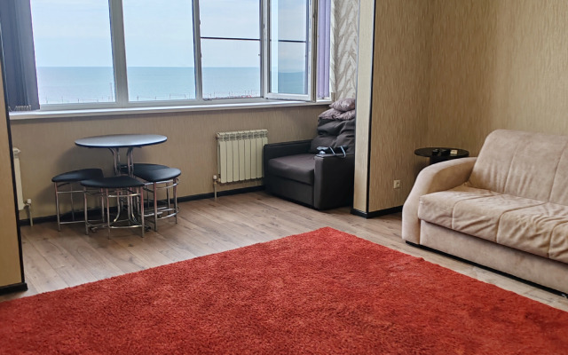 Uyutnaya studiya vozle morya Flat