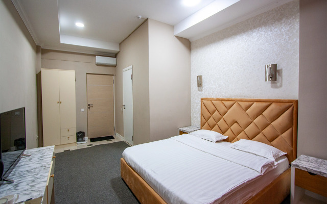 Hotel Montana
