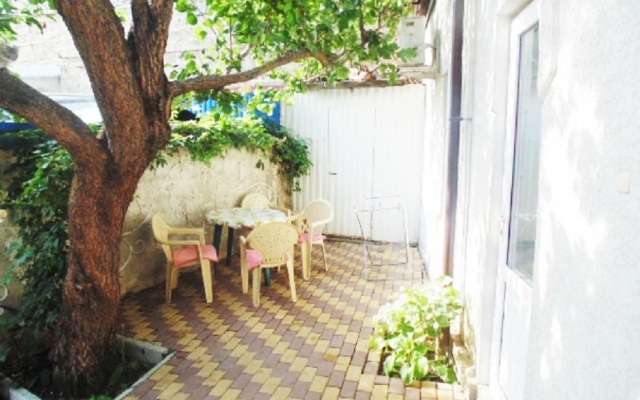 Apartamenty 2 Minuty Peshkom Ot Naberezhnoy Tereshkovoy Flat