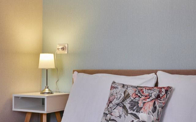 IYUN Na 7-J Linii Guest House