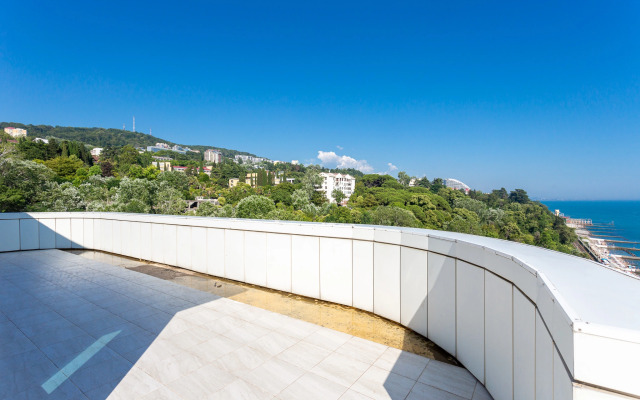 Квартира трехкомнатная с прямым видом на море