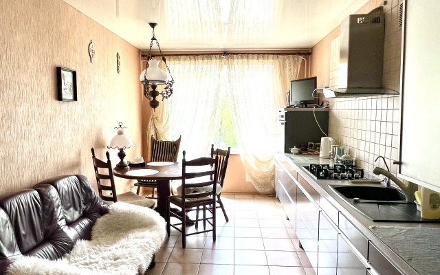 Квартира Комфортная Трехкомнатная в Самом Центре