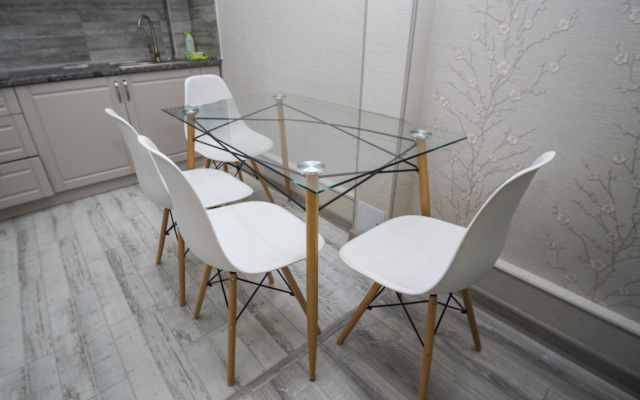 Na Partizanskoy Apartments