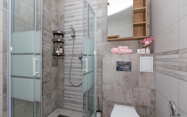 Studiya s Terrasoy Private House