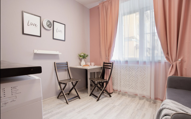 Quadroom Apartments 1