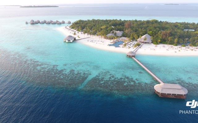 Kihaa Maldives Hotel