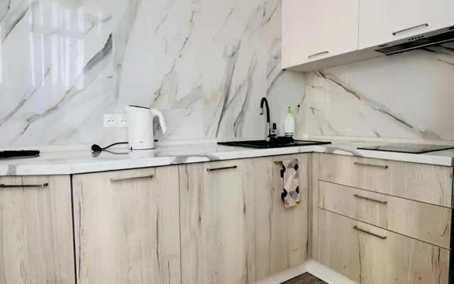 Yevrodvushka v Nizhneimeretinskoj Bukhte Flat