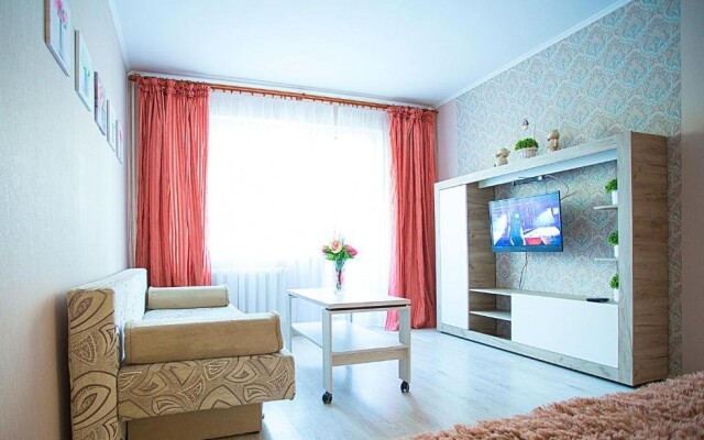 FreeDom - Apartments On Parkoviy Apartments