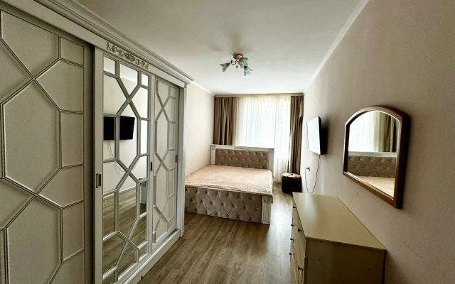 Uyutnaya i Svetlaya dlya Vashego Idealnogo Otpuska Flat