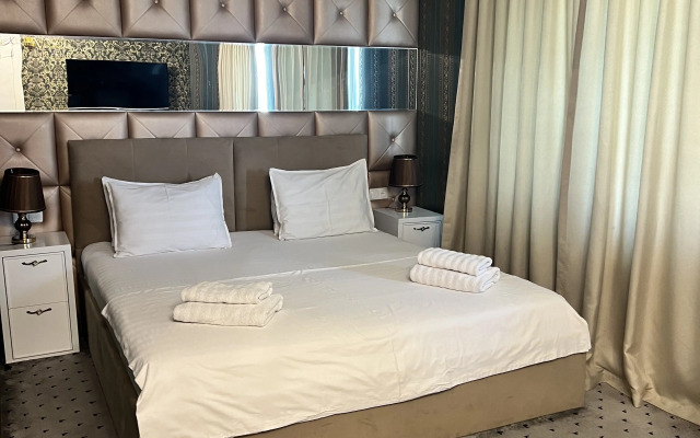 Orzu Tur Grand Hotel