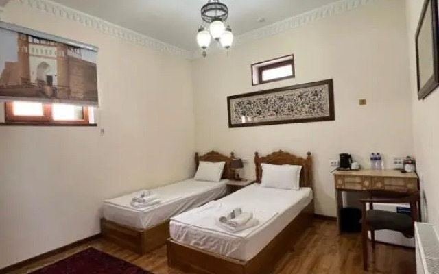 Poyi Kalon Terrace Guest house
