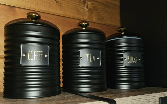 Частный дом темный А-фрейм