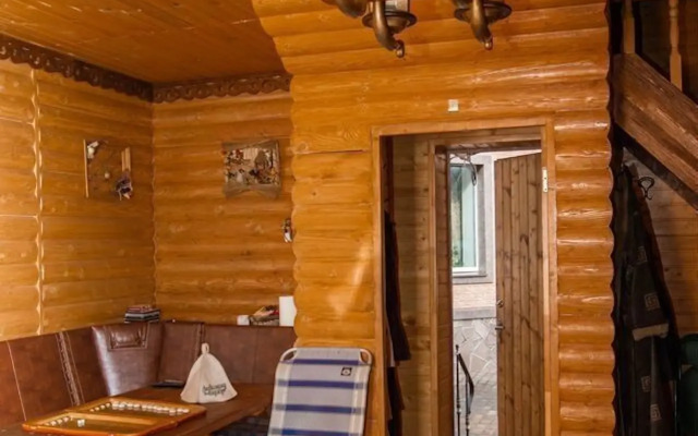 V Orlovke Guest house