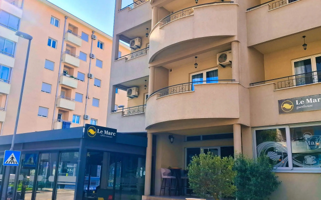 Le Marc Guest House