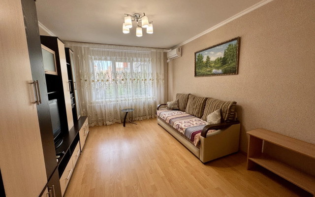 Na Ulitse Matrosova 46 Flat