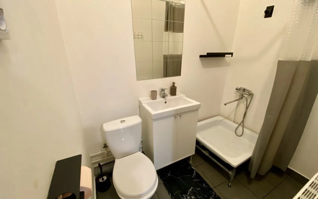 Апартаменты на Ул Академика Парина 46/5