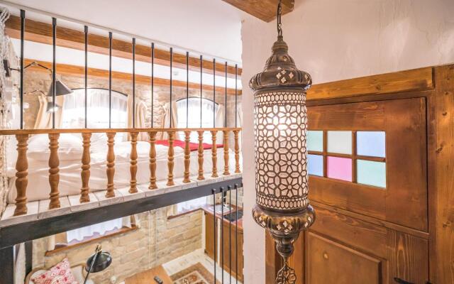 Rest Studios Aparthotel