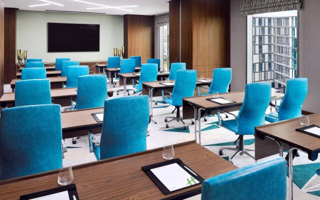 Holiday Inn Dubai al-Maktoum Airport, an IHG Hotel