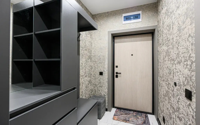 Apartamenty Stepanenkov dla Dvoih Gostej na Zarovnogo 10 na 6 etaze