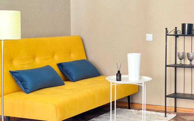s Uiutnoi Obstanovkoi na Koshevogo 44 Flat
