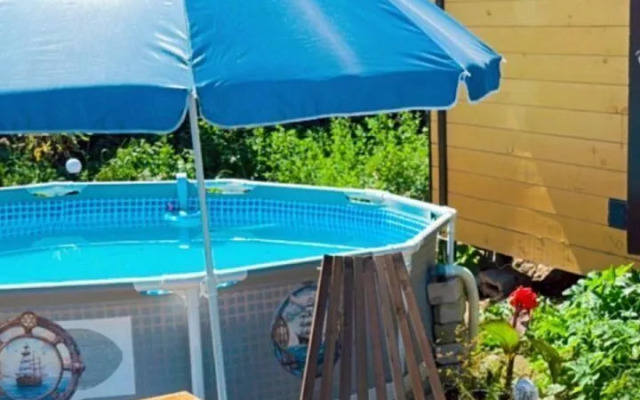 Частный дом А-фрeйм с баней и артезиaнским бaсceйном