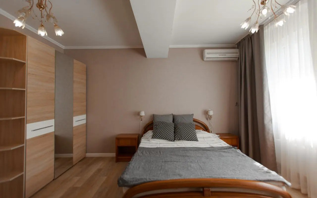 Rivyera Flat
