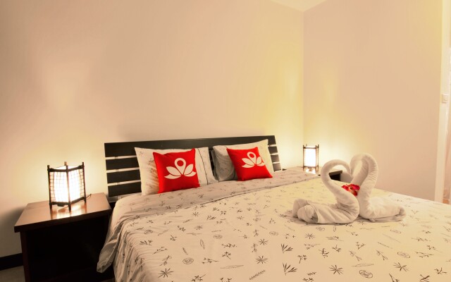 Отель ZEN Rooms Sukhumvit 81