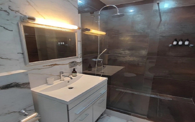 Апартаменты Двухкомнатные апартаменты в ЖК Актер Гэлакси