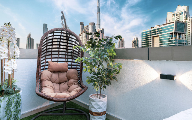 Next House - DownTown Views Hostel