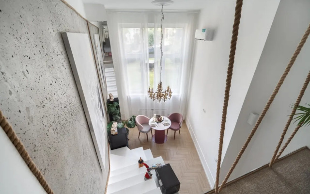 Dvukhurovnevaya Studiya Smart Host Na Shelepikhinskoy Naberezhnoy Apartment